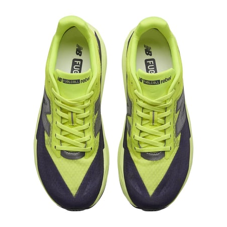 Schoenen New Balance FuelCell Rebel v5 Groen Zwart SS26