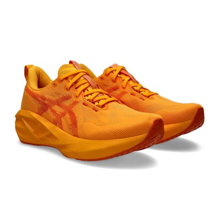 Asics Novablast 5 Schoenen Oranje SS26