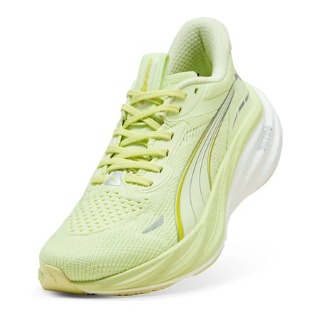 Puma Magnify NITRO 3 Geel Wit SS26 Vrouwensneakers