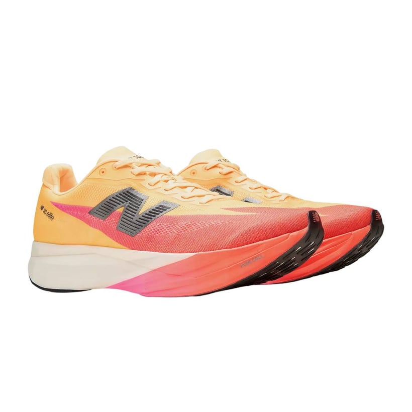 Tênis New Balance FuelCell SuperComp Elite v5...