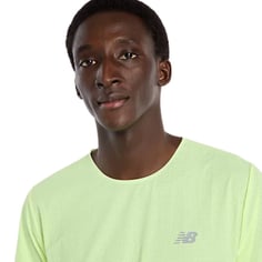 Camiseta New Balance Race Day Ultra Light Verde 2