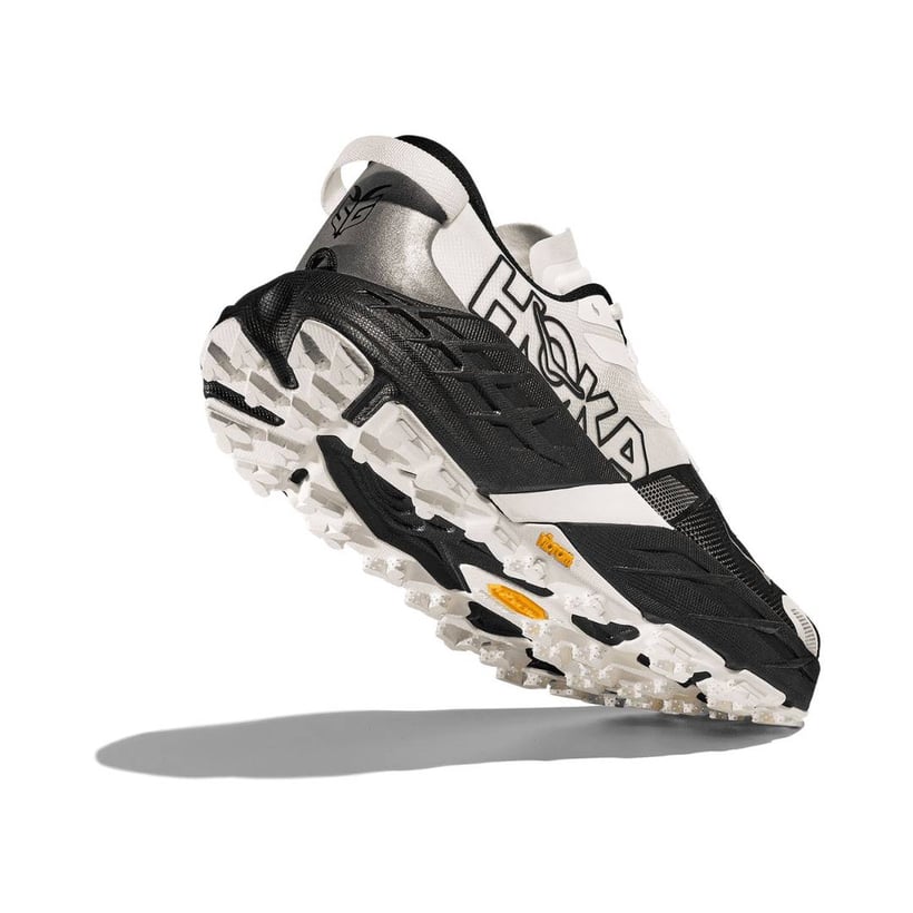 Hoka Speedgoat 7 Wide Laufschuhe Schwarz Weiß SS26