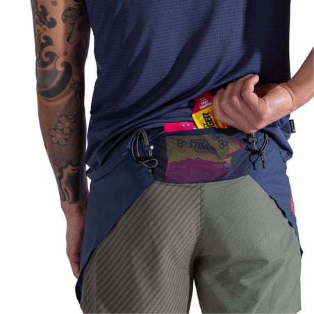 La Sportiva Flow 5" Short Blue Red