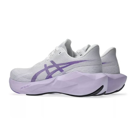Asics Novablast 6 Laufschuhe Weiß/Lila AW26 Damen