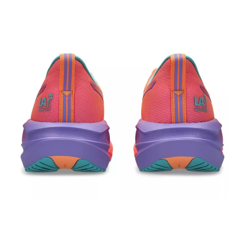 Asics Novablast 5 LA Unisex-Laufschuhe...