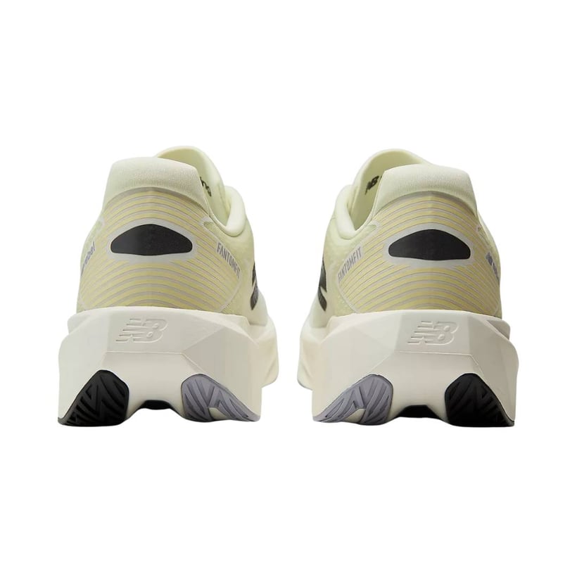 Buty New Balance FuelCell Rebel v5 Żółto-Czarne...