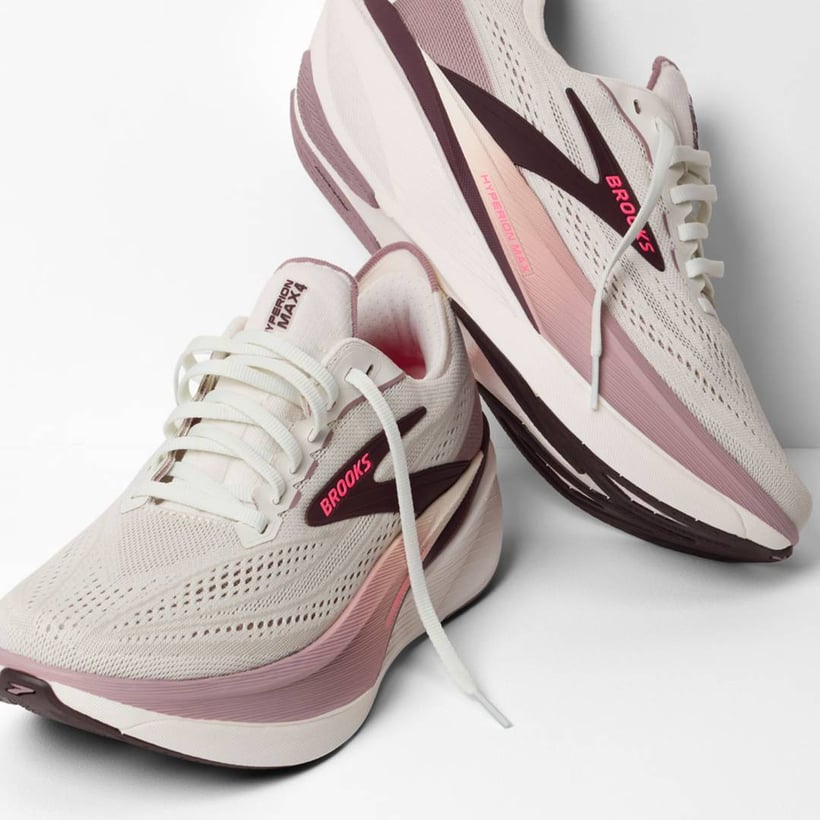 Zapatillas Brooks Hyperion Max 4 Beige Morado...