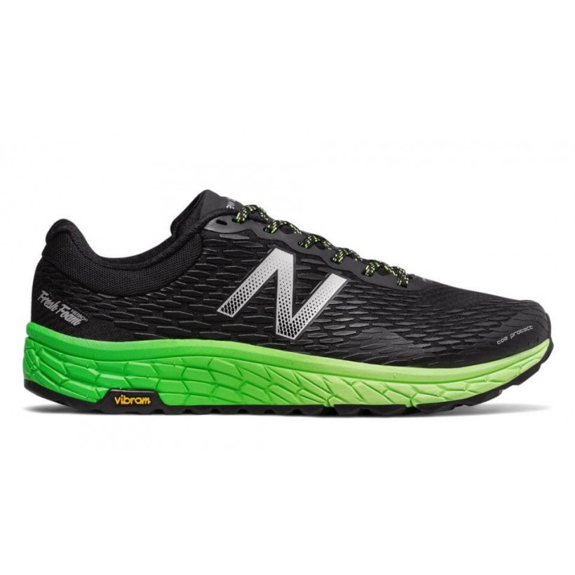 Zapatillas New Balance  trail Hierro V2 OI17 negro y verde