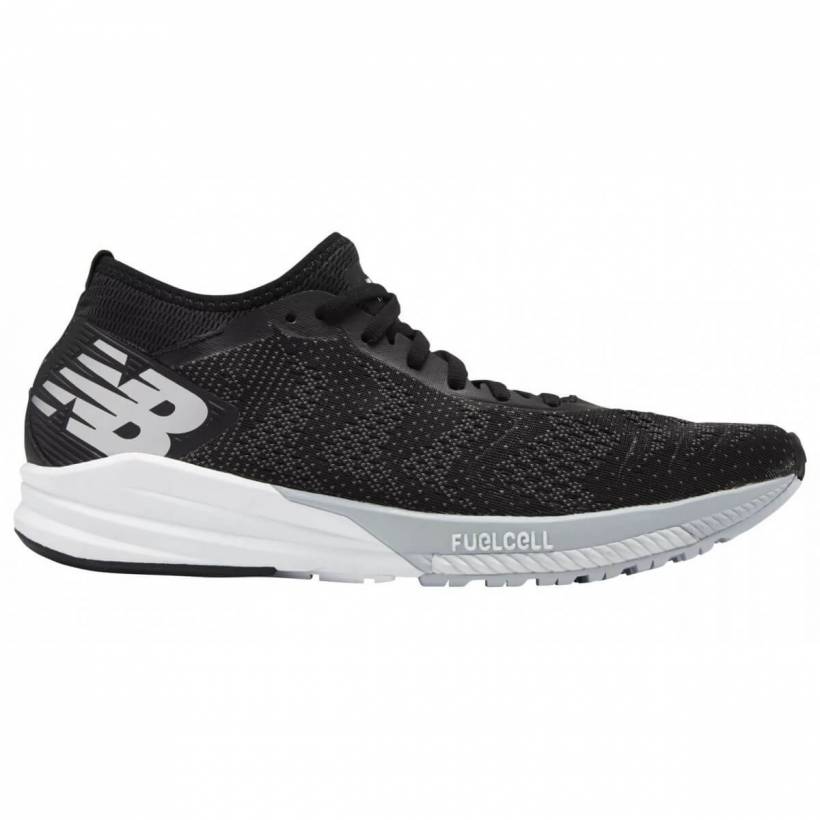 Tênis New Balance FuelCell Black FW18