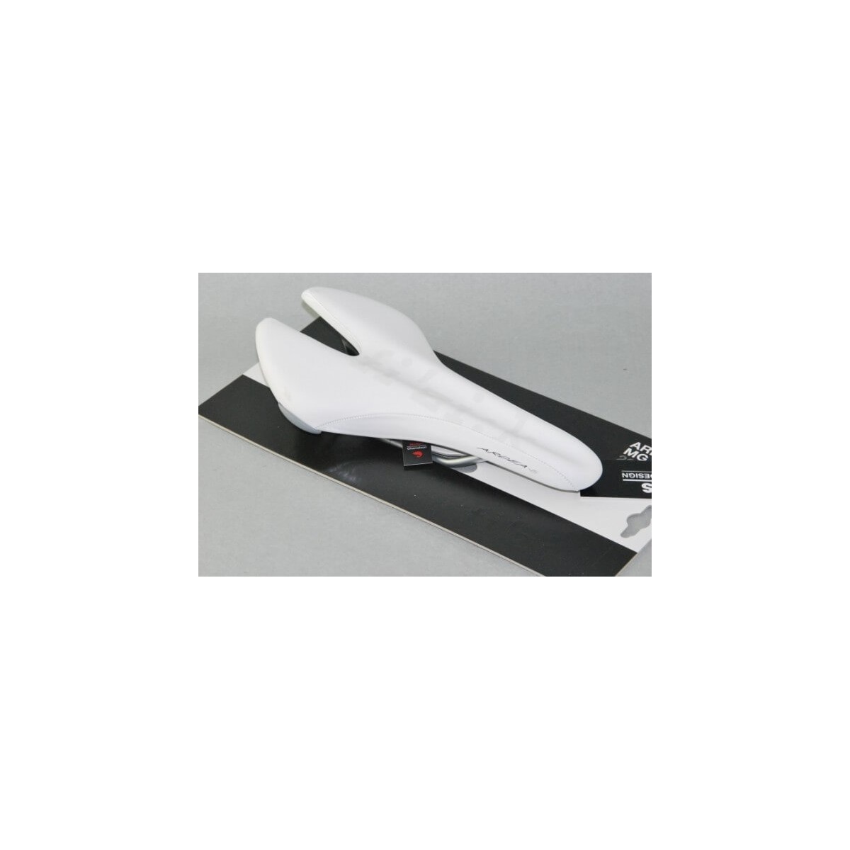 Saddle Fizik Ardea Versus MG Road White