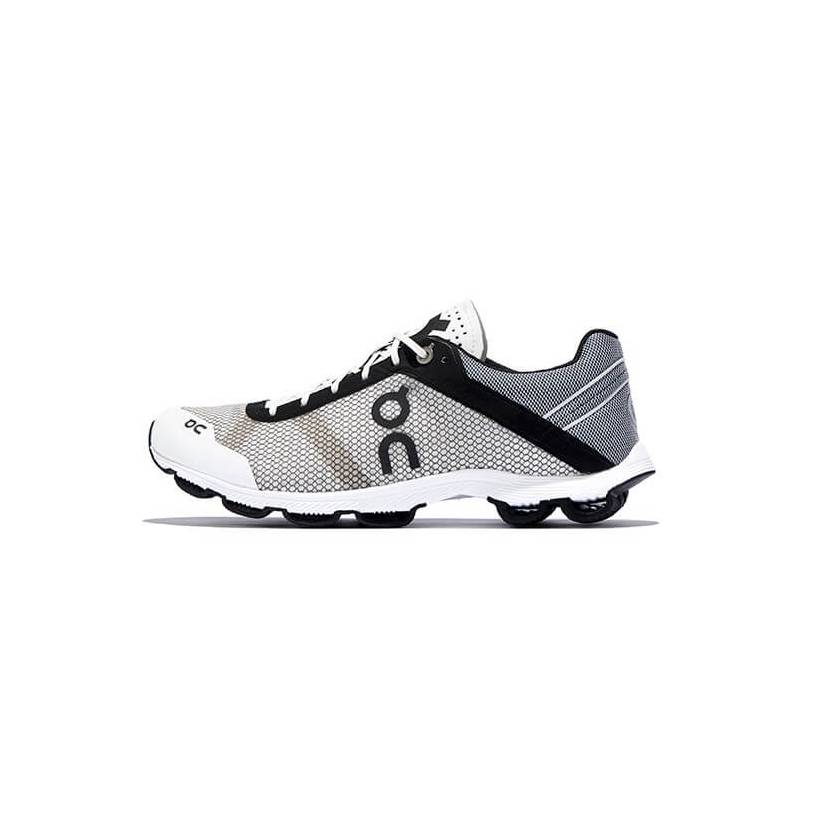 ON CloudRush Schuhe Weiß Schwarz / Grau AW18