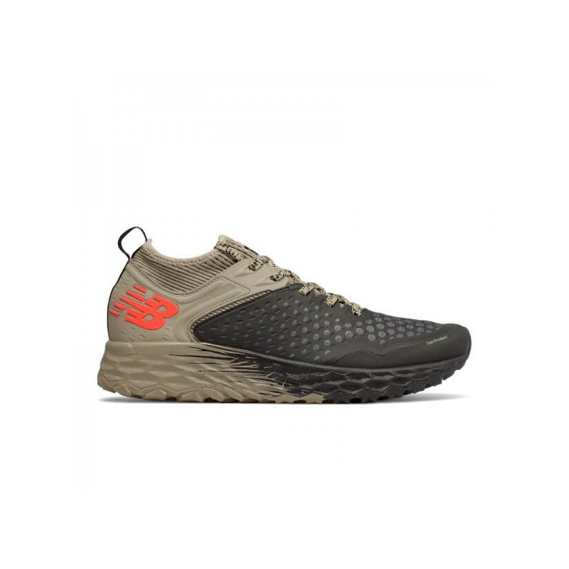Scarpa New Balance Hierro V4 Uomo SS19 Nero Marrone