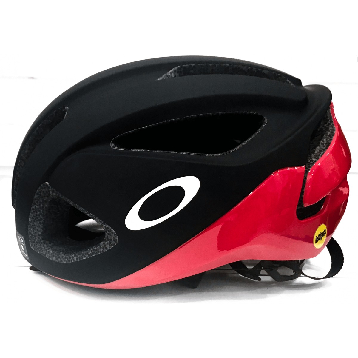Oakley ARO3 MIPS Helmet Black Red - 365Rider