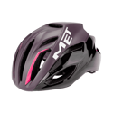 Met Rivale mat paarse helm