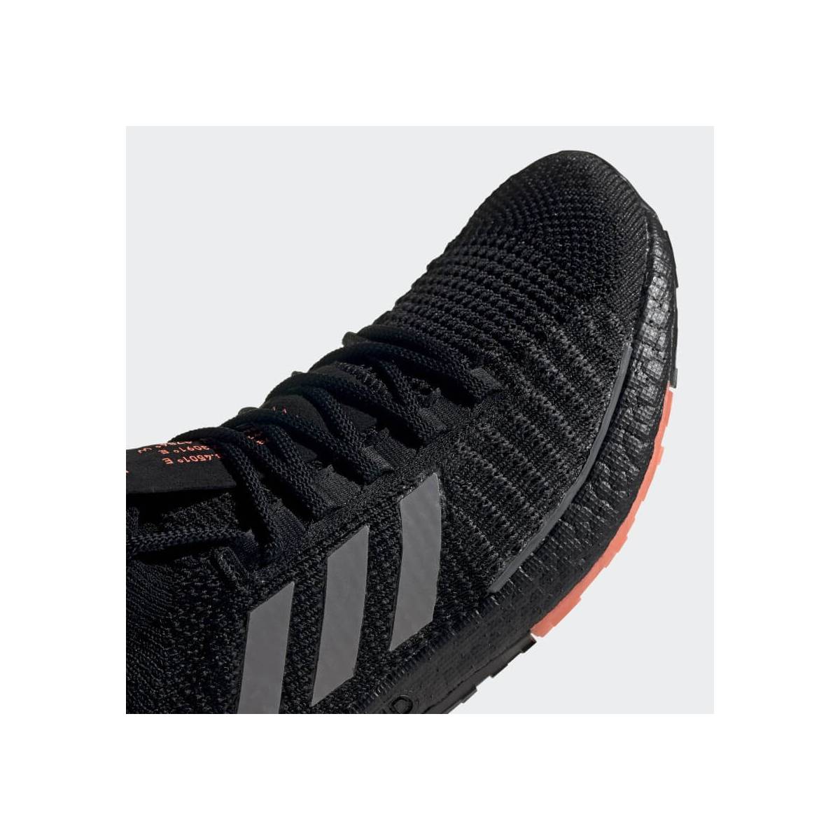 Adidas pulse boots hd 2025