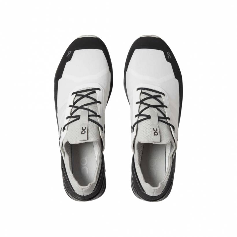 Su Scarpe Cloudventure Peak Bianche Nere