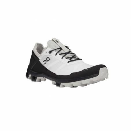 Su Scarpe Cloudventure Peak Bianche Nere