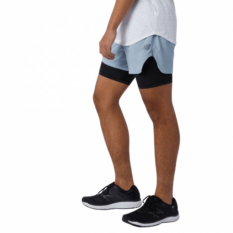New Balance Q Speed Fuel 2 em 1 Shorts curtos de 5 "