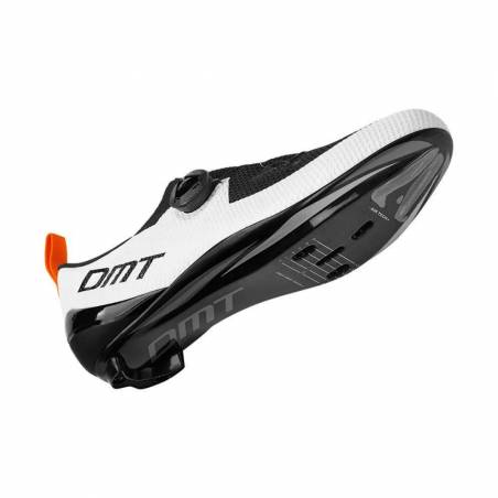 DMT K1 Preto Sapatos Brancos