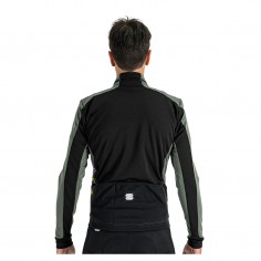 Cycling jackets | Protection against wind and rain on your routes