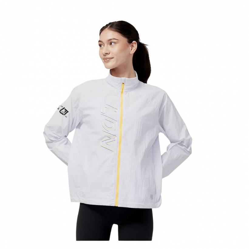 Jaqueta branca para mulheres New Balance London Edition Impresso Impact Run Light Pack