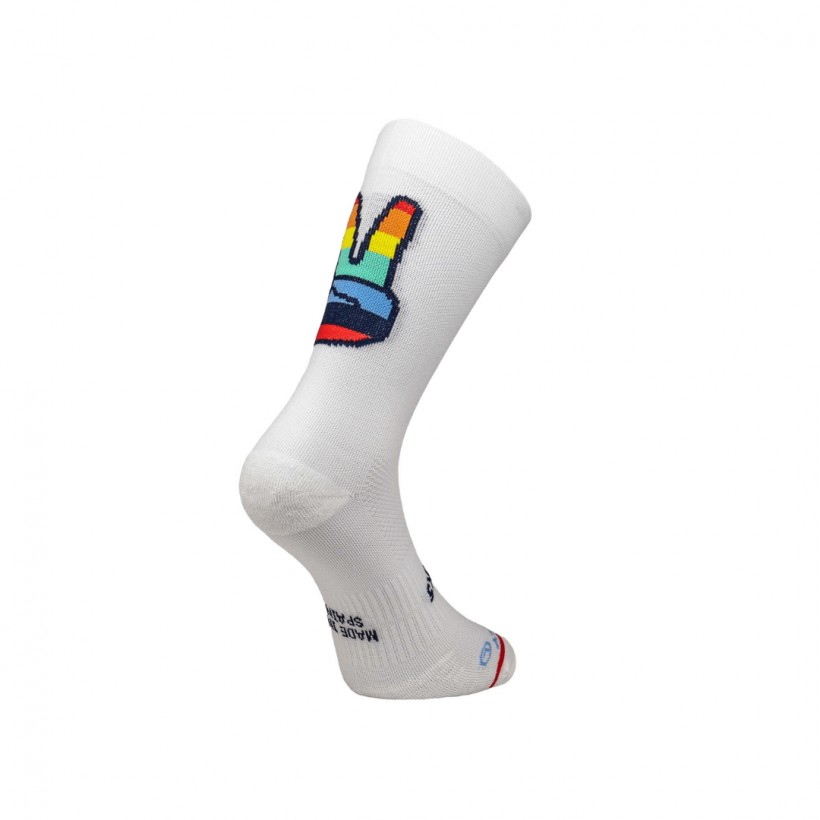 Sporcks mani in alto calzini bianchi
