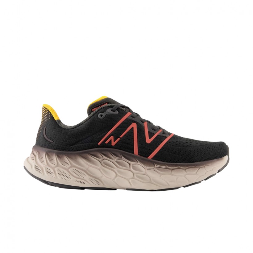 Trainers New Balance Fresh Foam More V4 Black Red SS23