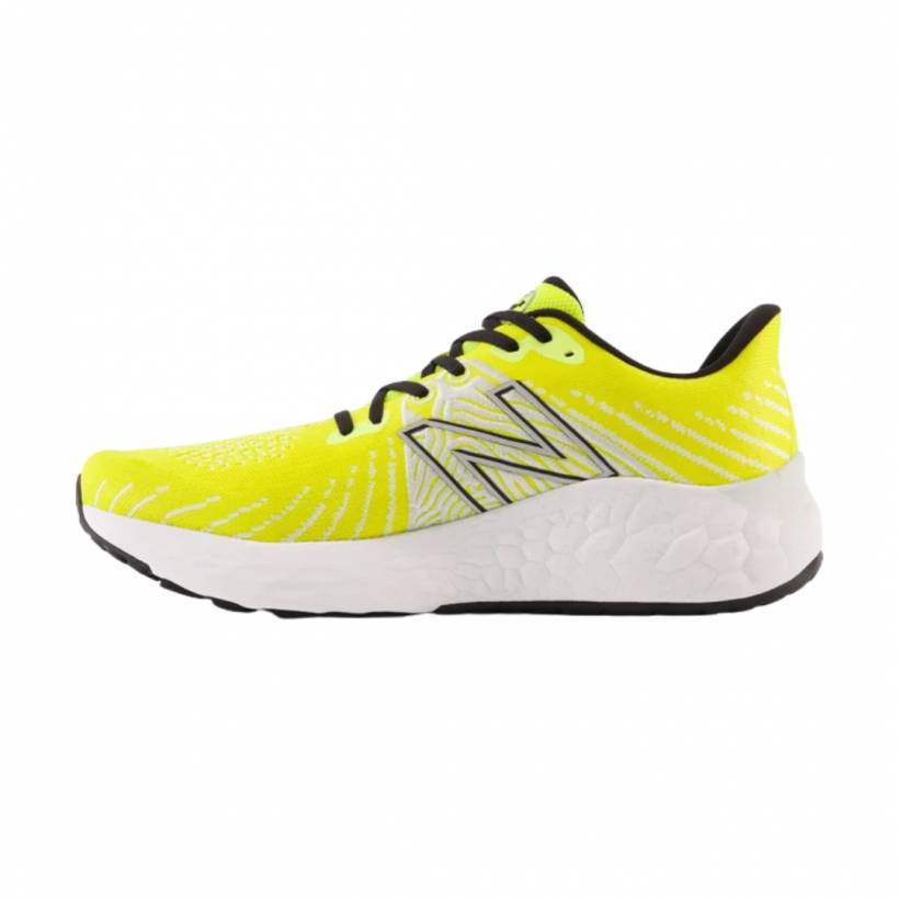 Sneakersy New Balance Fresh Foam Vongo V5 Yellow and White SS23