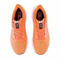 Schuhe New Balance FuelCell Propel V4 Schwarz Orange Weiß AW23 Frau