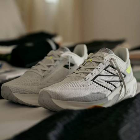 Ténis New Balance Fresh Foam X 1080v13 Cinzento Verde