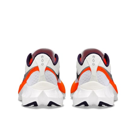 Saucony Endorphin Pro 4 Schoenen Wit Zwart