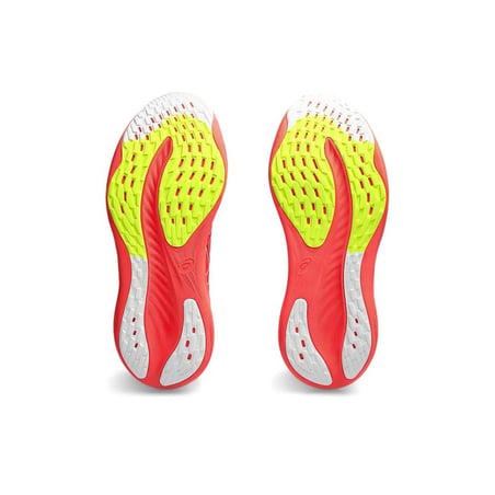 Chaussures Asics Gel Nimbus 26 Rouge Noir 