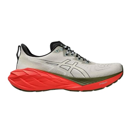 Asics Novablast 4 TR Beige Rode Sneakers