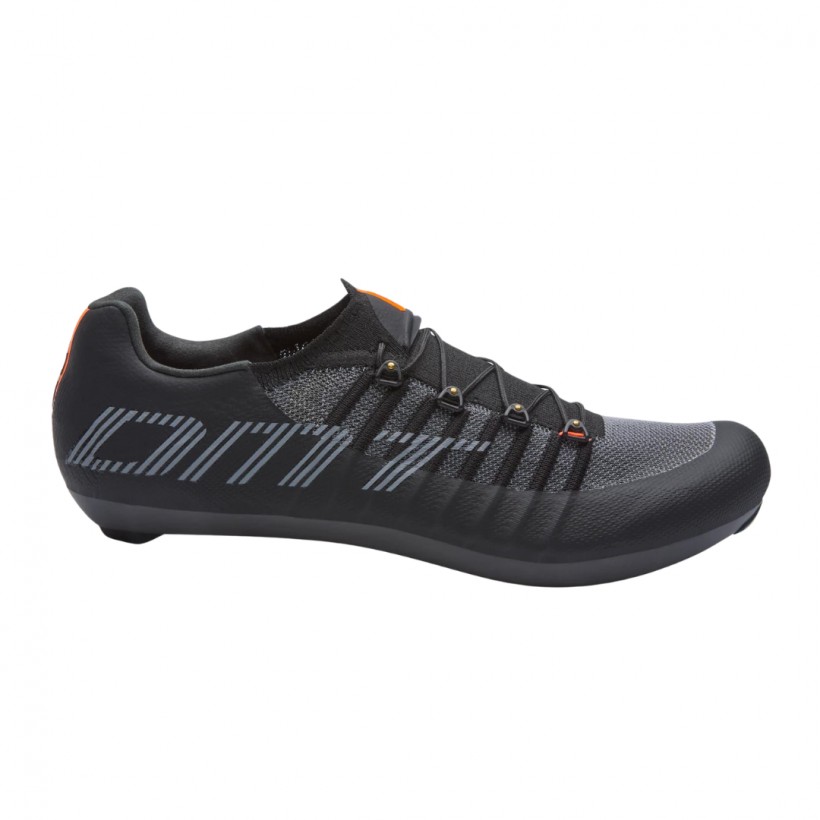 Scarpe nere 25 di DMT Pogi