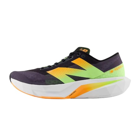 Chaussures New Balance FuelCell Rebel v4 Noir Orange Vert
