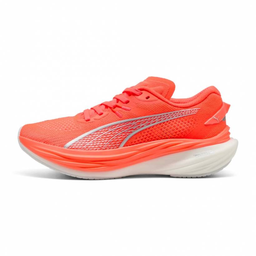 Czerwono-pomarańczowe buty Puma Deviate Nitro 3 SS25 dla kobiet