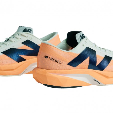 Chaussures New Balance FuelCell Rebel v4 orange blanc SS25
