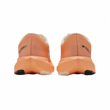 New Balance FuelCell Rebel v4 Schuhe Orange Weiß SS25 Damen