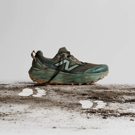 Zapatillas New Balance Fresh Foam X Hierro v9 Verde SS25