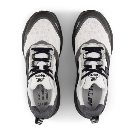 New Balance Fresh Foam X Hierro v9 Zwart Wit SS25 Sneakers