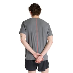 Camiseta New Balance Race Day Ultra Light Manga Curta... 2