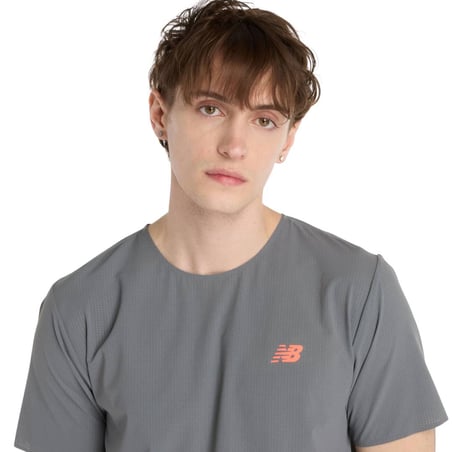 Camiseta New Balance Race Day Ultra Light Manga Corta Gris Naranja