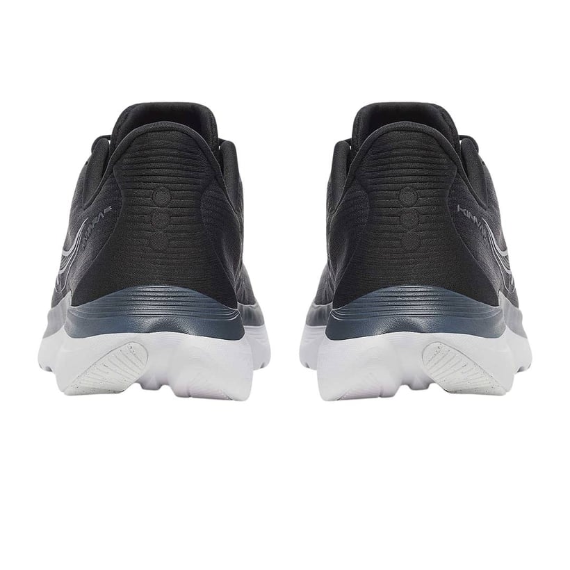 Tênis Saucony Kinvara 16 Preto Branco AW25