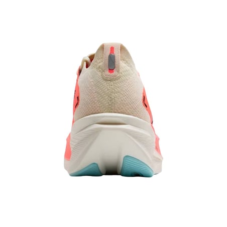 Zapatillas Brooks Hyperion Max 3 Coral Blanco AW25 Mujer