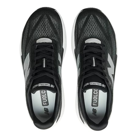 Tênis New Balance FuelCell Rebel v5 Preto Branco AW25