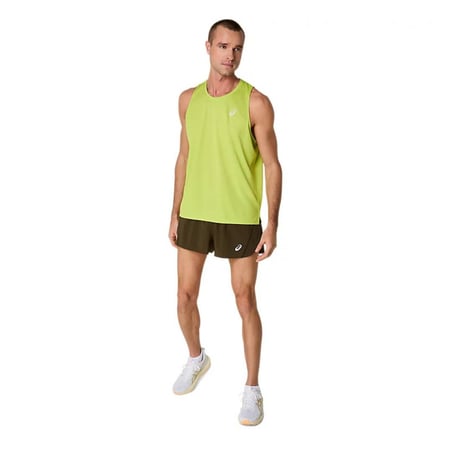 Krótki szort Asics Core Split w kolorze brązowym