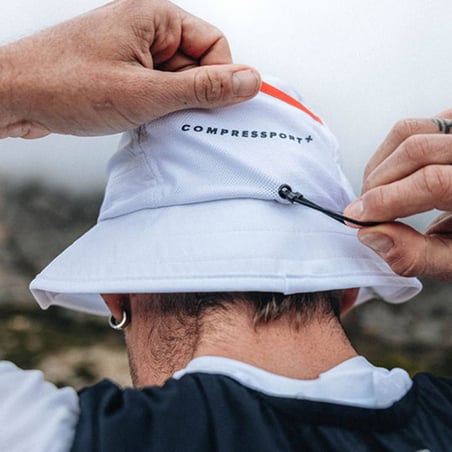 Boné Compressport Ice Bob Branco