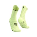 Chaussettes Compressport Pro Racing Socks v4.0 Ultralight Run High Jaune Noir