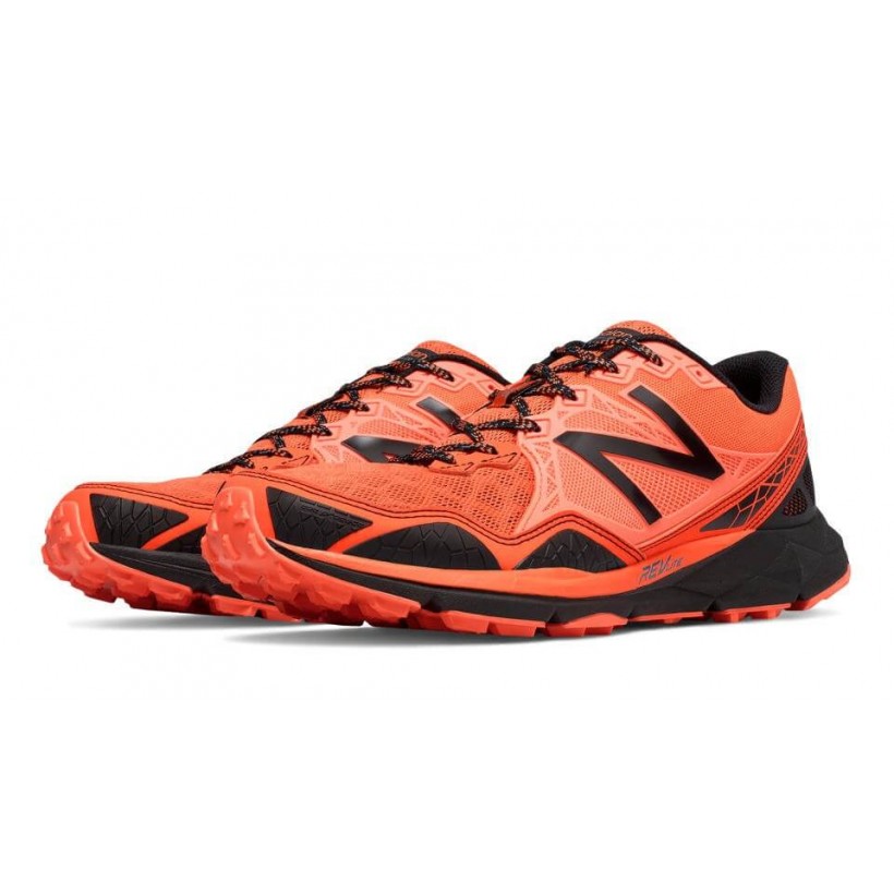 Zapatillas de Trail New Balance MT910 Negro/rojo OI16 